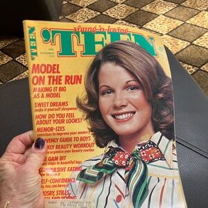 VintageTEEN  magazine. November 1974. In great shape.